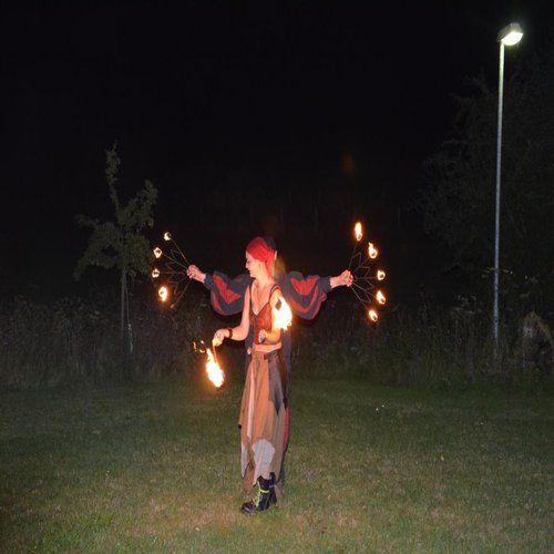 Feuerjonglage zur Fledermausnacht