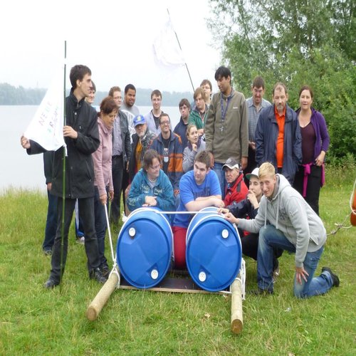 Floßbau am Reeser Meer